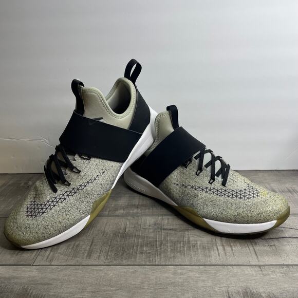 Womens NIKE AIR ZOOM Strong Grey Training Strap Shoes Sz 9 Running Fashion - Picture 4 of 11